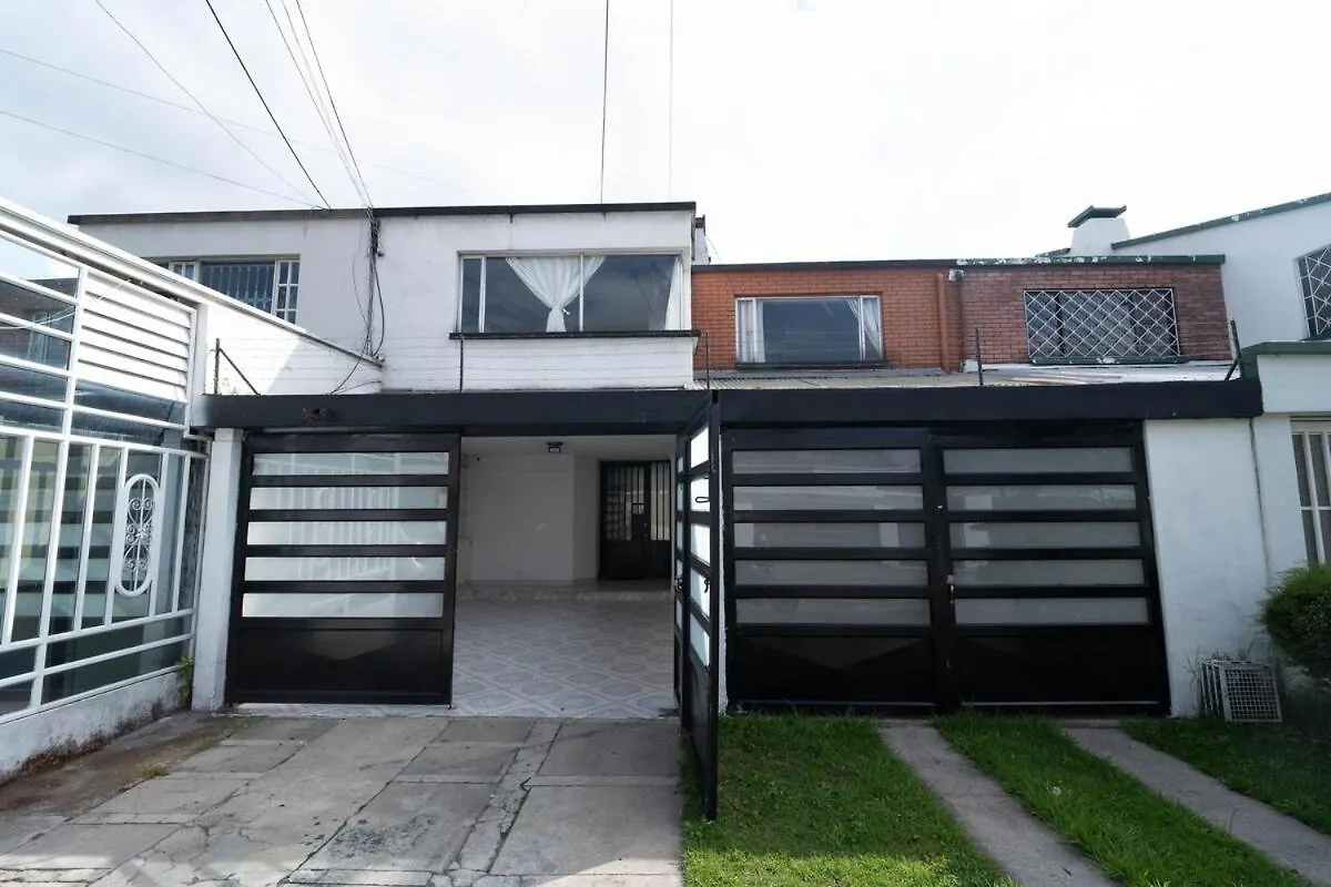 Casa Grupos 5 Minutes Airport Villa Bogota Colombia